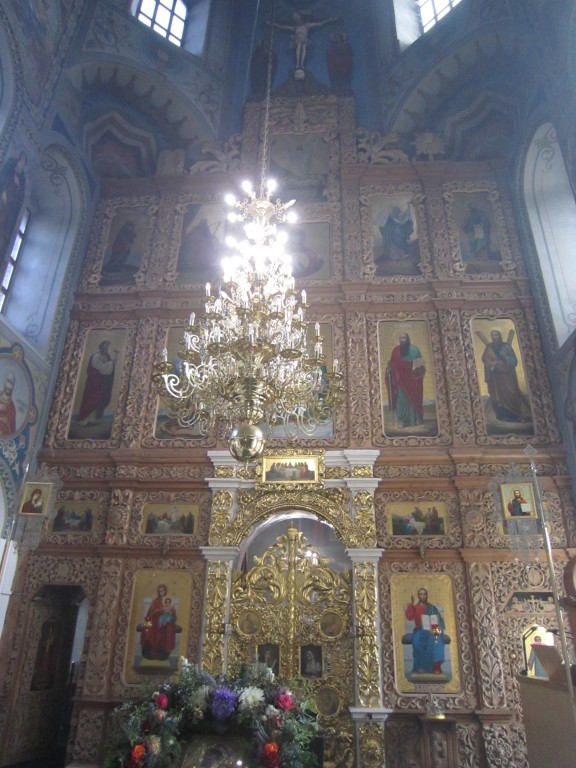 Церковь Покрова Пресвятой Богородицы, Юдановка (Покровское) (Троицкий административный округ (ТАО), г. Москва). интерьер и убранство, Главный престол Покрова Пресвятой Богородицы