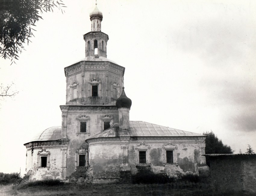 Тропарёво. Церковь Покрова Пресвятой Богородицы. документальные фотографии