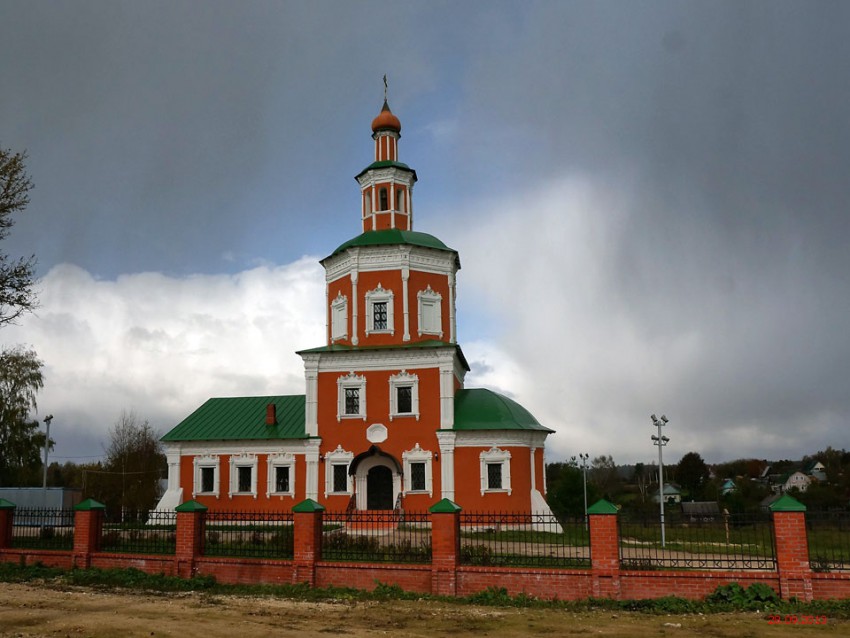 Тропарёво. Церковь Покрова Пресвятой Богородицы. фасады