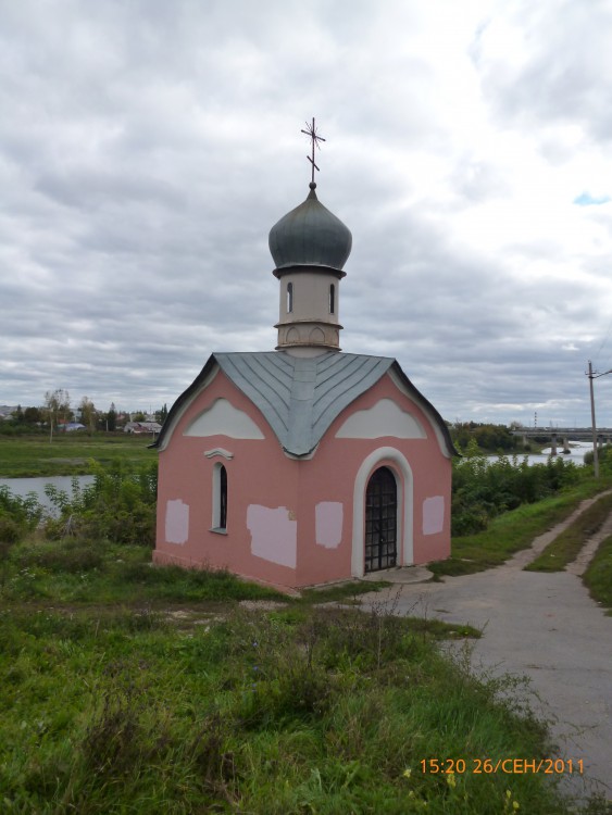 Елец. Часовня Алексия, митрополита Московского. общий вид в ландшафте