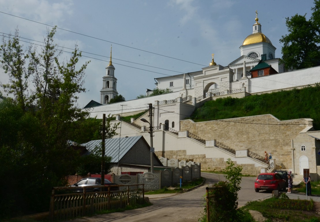 Знаменский монастырь, Елец (Елецкий район и г. Елец), фотография. фасады