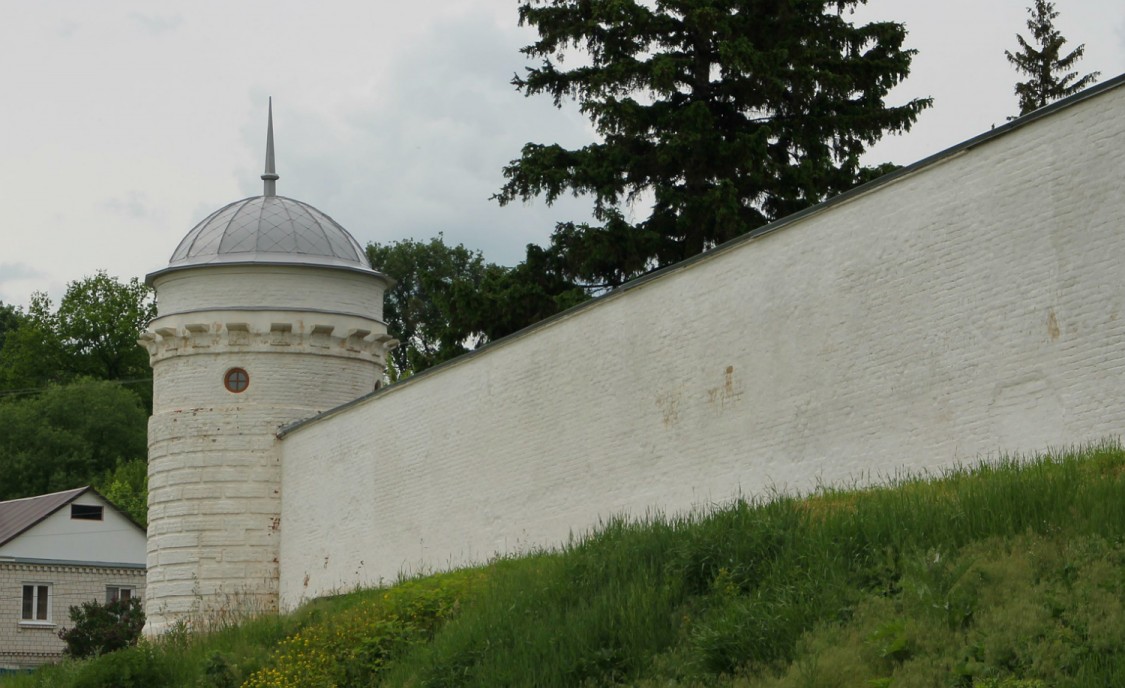 Елец. Знаменский монастырь. дополнительная информация, Башня и ограда 1844 года 