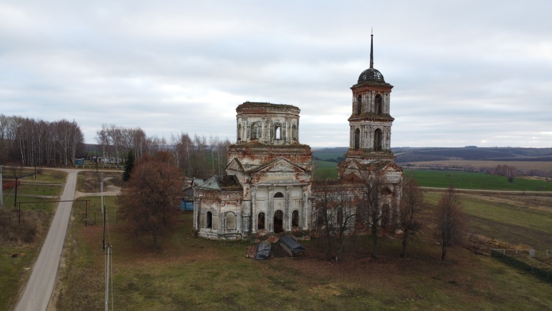 Церковь Воскресения Словущего, Шпилёво (Перевозский район, Нижегородская область). общий вид в ландшафте