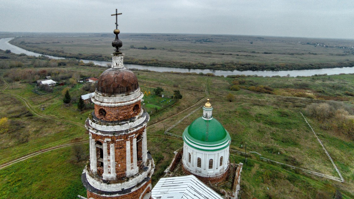 Церковь Рождества Пресвятой Богородицы, Перевлес (Старожиловский район, Рязанская область). архитектурные детали