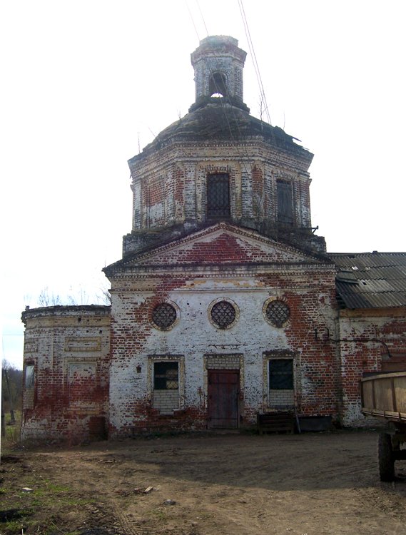 Церковь Покрова Пресвятой Богородицы, Красное (Родниковский район, Ивановская область). фасады