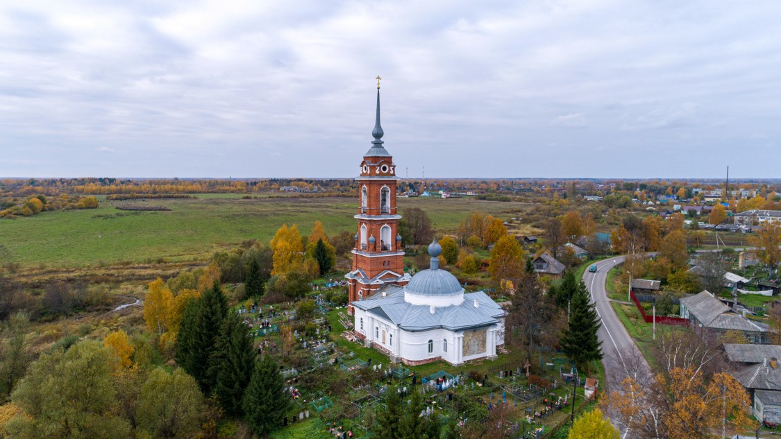 Церковь Богоявления Господня, Новый Некоуз (Некоузский район, Ярославская область). общий вид в ландшафте