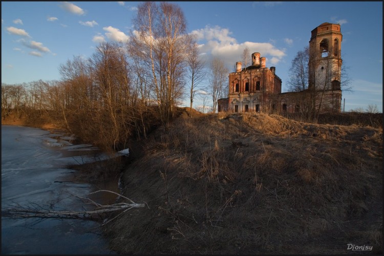 Церковь Воскресения Словущего, Лахость (Гаврилов-Ямский район, Ярославская область). общий вид в ландшафте