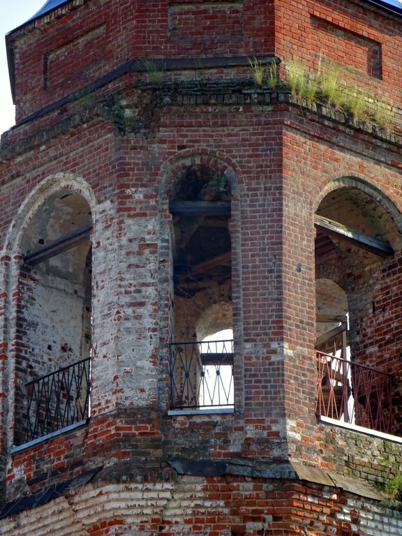Церковь Воскресения Словущего, Лахость (Гаврилов-Ямский район, Ярославская область). архитектурные детали