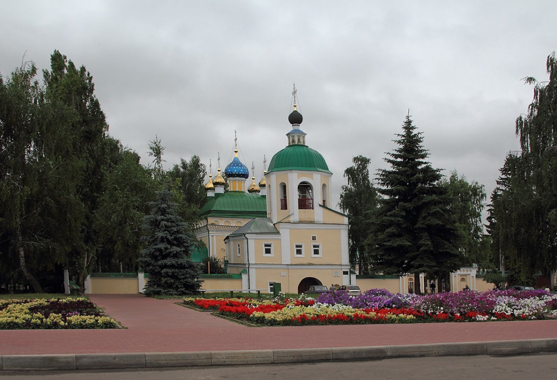 Ливны. Кафедральный собор Сергия Радонежского. фасады