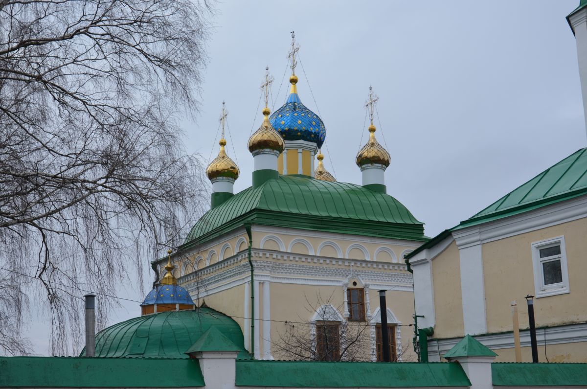 Кафедральный собор Сергия Радонежского, Ливны (Ливенский район и г. Ливны, Орловская область). архитектурные детали, Вид с северо-востока