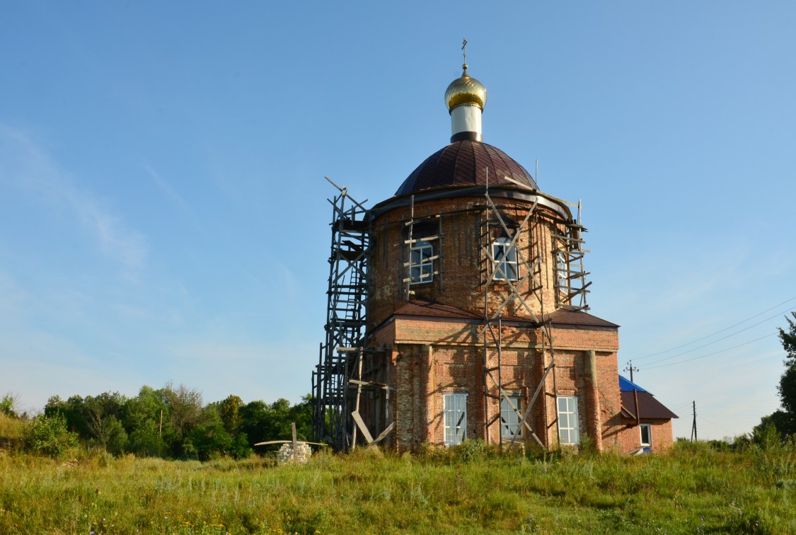 Церковь Георгия Победоносца, Калинино (Ливенский район и г. Ливны, Орловская область). фасады