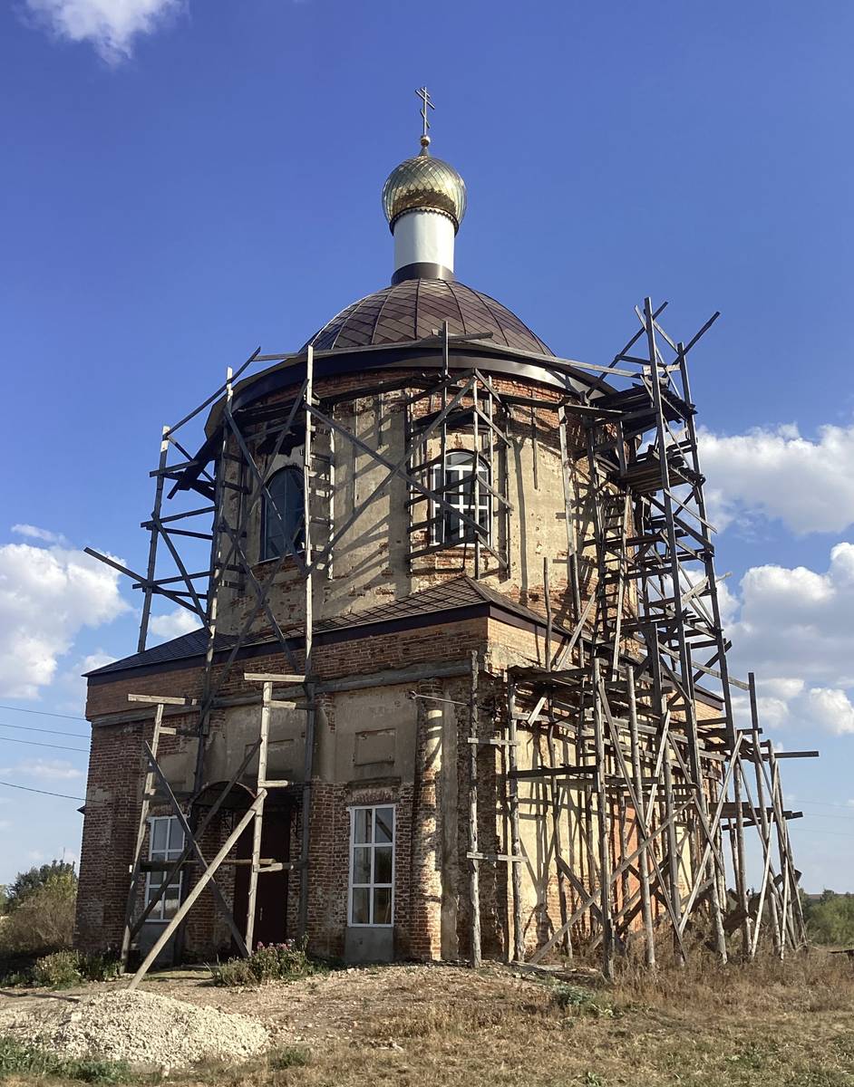Вид с северо-запада, фасады. Церковь Георгия Победоносца, Калинино (Ливенский район и г. Ливны, Орловская область)