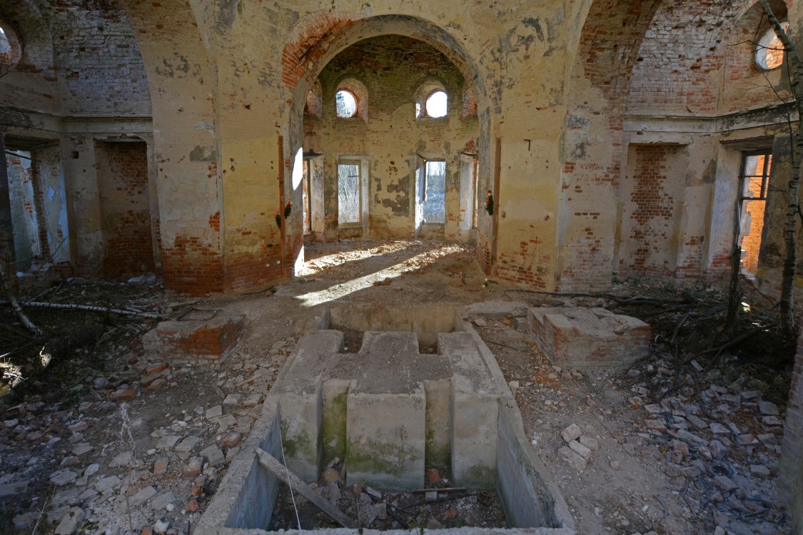 Церковь Николая Чудотворца, Башмаковка (Башмаково) (Малоярославецкий район, Калужская область). интерьер и убранство, Восточная сторона основного объема