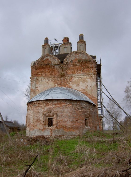 Церковь Успения Пресвятой Богородицы, Дольское (Малоярославецкий район, Калужская область). фасады