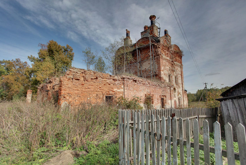 Дольское. Церковь Успения Пресвятой Богородицы. фасады