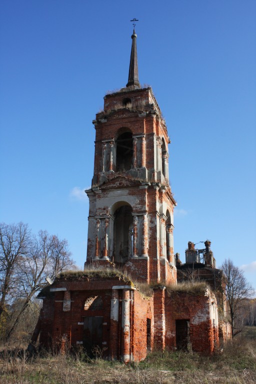 Дольское. Церковь Успения Пресвятой Богородицы. фасады