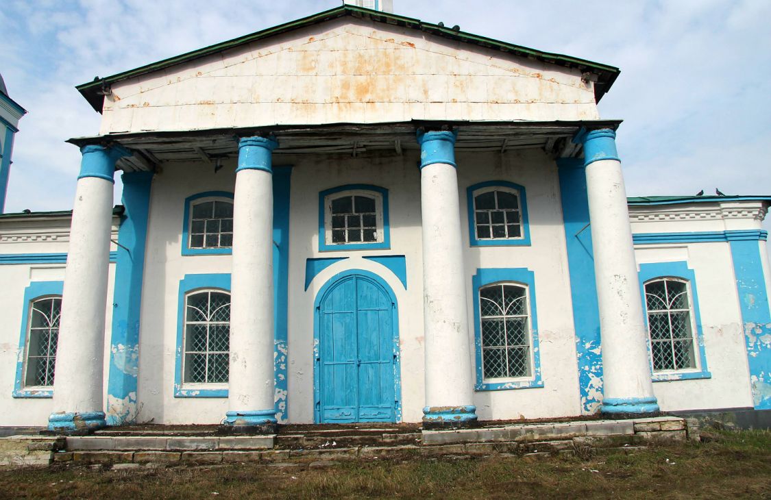 Церковь Троицы Живоначальной, Старая Ольшанка (Семилукский район, Воронежская область). архитектурные детали, портик
