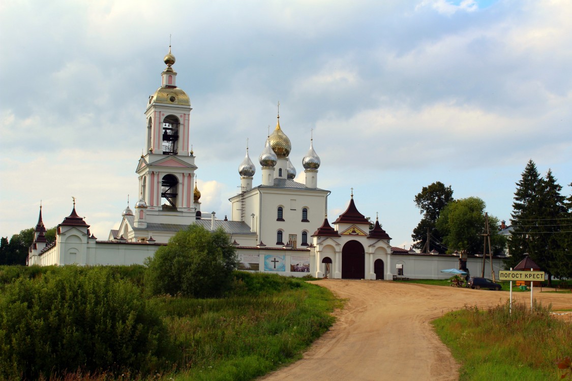 Погост крест