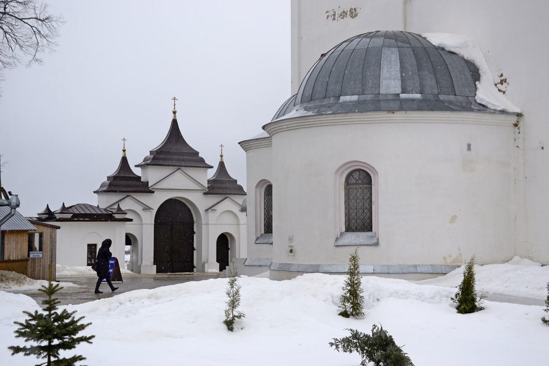 Монастырь Креста Господня. Церковь Воздвижения Креста Господня, Погост-Крест (Ильинский район, Ивановская область). архитектурные детали, Апсида храма