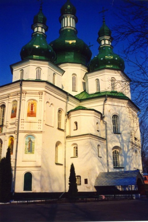 Троицкий Густынский монастырь. Церковь Троицы Животворящей, Густыня (Прилуцкий район, Украина, Черниговская область). фасады, Церковь Святой Троицы