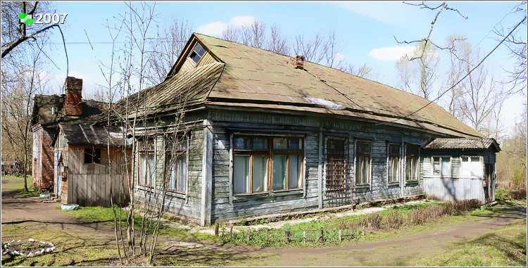Молитвенный дом Воскресенского прихода, Собинка (Собинский район, Владимирская область). фасады, Панорама постройки (из двух кадров), вид на юго-западный угол