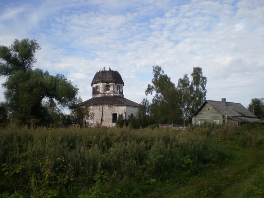 Церковь Николая Чудотворца, Волок (Боровичский район, Новгородская область). общий вид в ландшафте