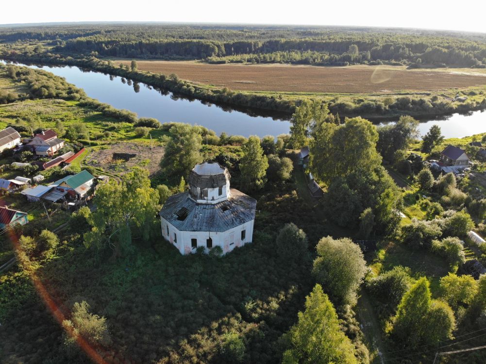 Церковь Николая Чудотворца, Волок (Боровичский район, Новгородская область). общий вид в ландшафте