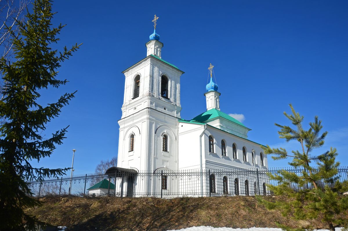Церковь Смоленской иконы Божией Матери, Новогорбово (Рузский городской округ, Московская область). фасады
