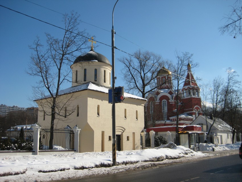 Аэропорт. Церковь Новомучеников и исповедников Церкви Русской в Петровском парке. фасады