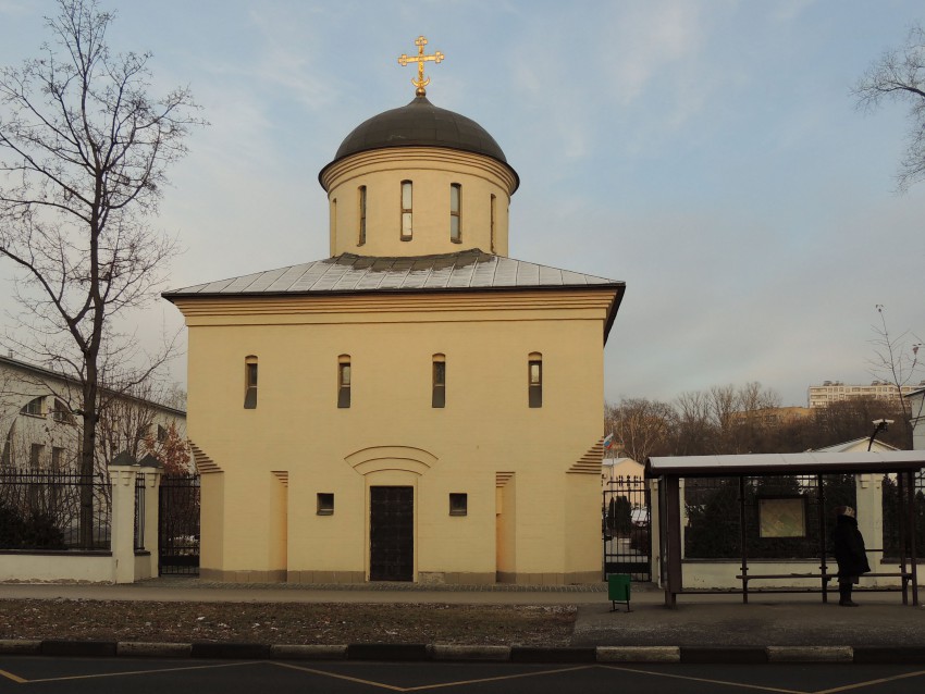 Аэропорт. Церковь Новомучеников и исповедников Церкви Русской в Петровском парке. фасады