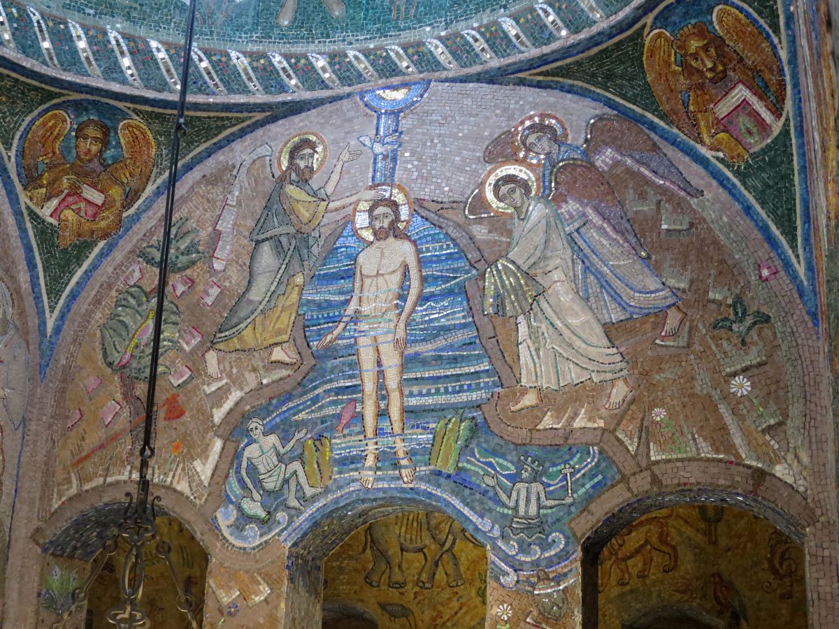 Церковь Новомучеников и исповедников Церкви Русской в Петровском парке, Аэропорт (Северный административный округ (САО), г. Москва). интерьер и убранство