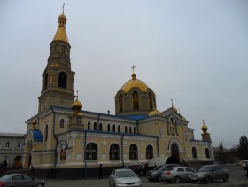 Луганск. Кафедральный собор Петра и Павла
