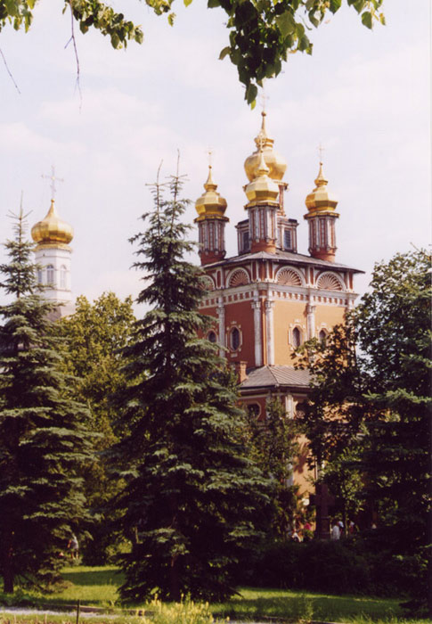 Сергиев Посад. Троице-Сергиева Лавра. Надвратная церковь Рождества Иоанна Предтечи. архитектурные детали