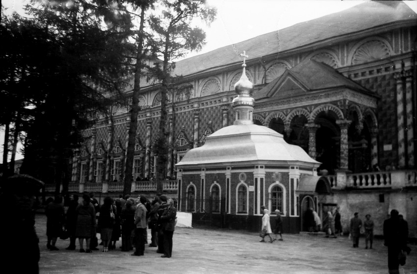 Троице-Сергиева Лавра. Церковь Явления Пресвятой Богородицы Сергию Радонежскому, Сергиев Посад (Сергиево-Посадский городской округ, Московская область). фасады