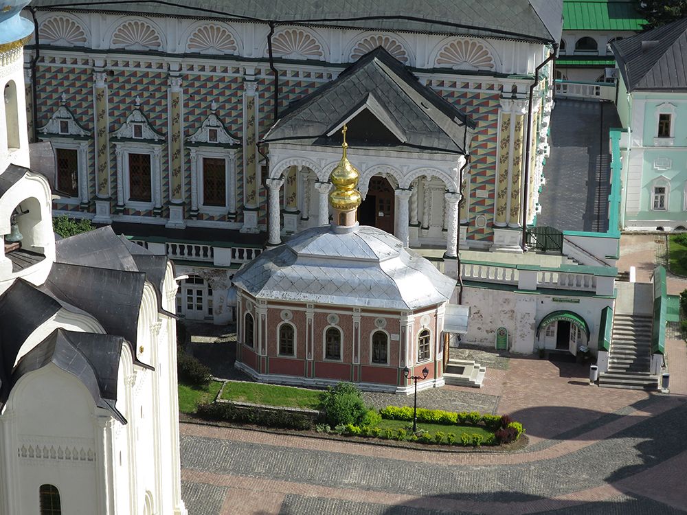 Троице-Сергиева Лавра. Церковь Явления Пресвятой Богородицы Сергию Радонежскому, Сергиев Посад (Сергиево-Посадский городской округ, Московская область). фасады