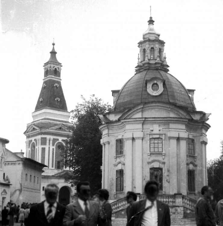 Троице-Сергиева Лавра. Церковь Смоленской иконы Божией Матери, Сергиев Посад (Сергиево-Посадский городской округ, Московская область). фасады