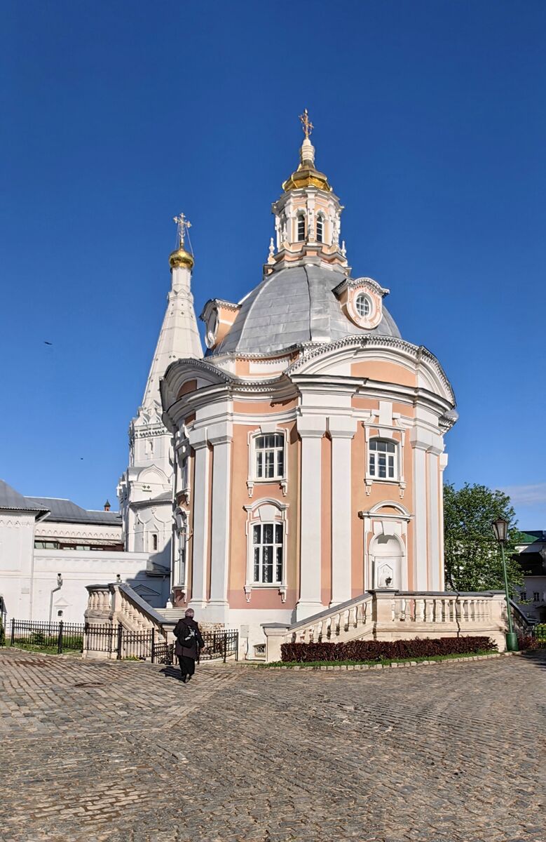 Троице-Сергиева Лавра. Церковь Смоленской иконы Божией Матери, Сергиев Посад (Сергиево-Посадский городской округ, Московская область). фасады