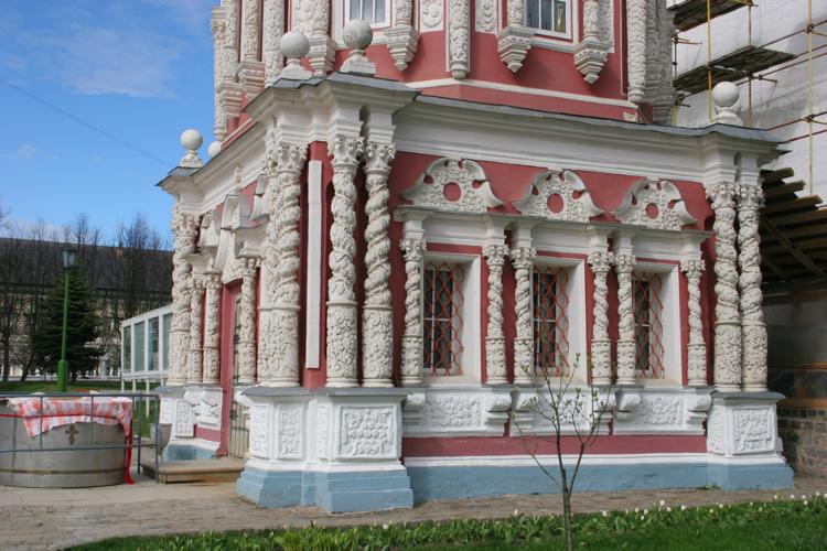 Надкладезная часовня Троице Сергиева Лавра Сергиев Посад