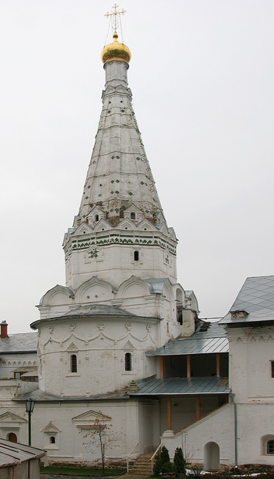 Сергиев Посад. Троице-Сергиева Лавра. Церковь Зосимы и Савватия при больничных палатах. фасады