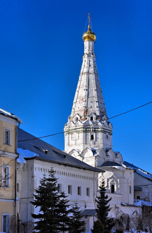 Сергиев Посад. Троице-Сергиева Лавра. Церковь Зосимы и Савватия при больничных палатах. фасады