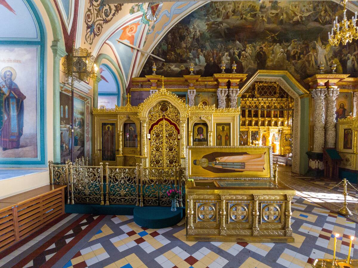 Троице-Сергиева Лавра. Церковь Сергия Радонежского в трапезной палате, Сергиев Посад (Сергиево-Посадский городской округ, Московская область). интерьер и убранство