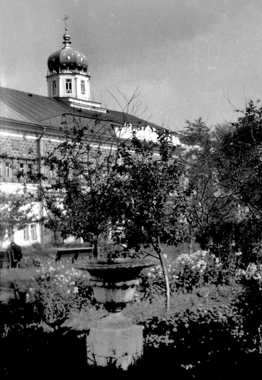 Троице-Сергиева Лавра. Церковь Покрова Пресвятой Богородицы в Царских 