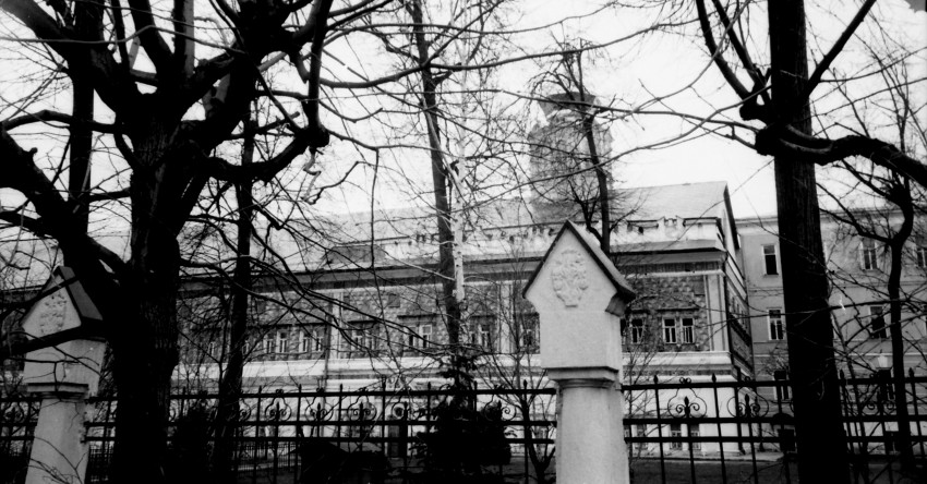 Троице-Сергиева Лавра. Церковь Покрова Пресвятой Богородицы в Царских 