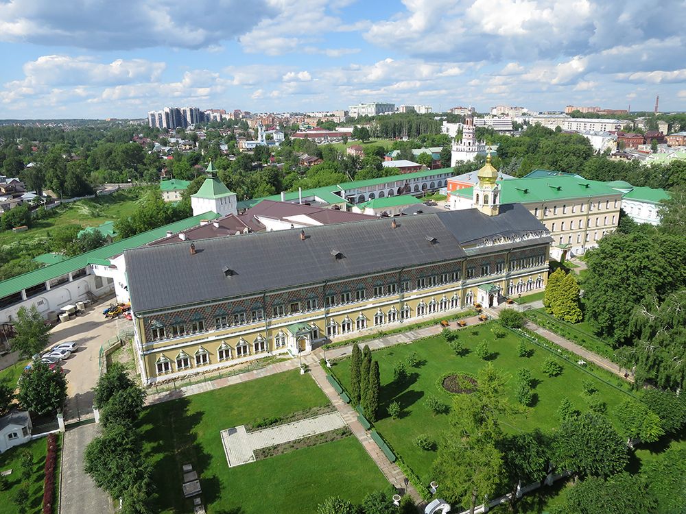 Троице-Сергиева Лавра. Церковь Покрова Пресвятой Богородицы в Царских 