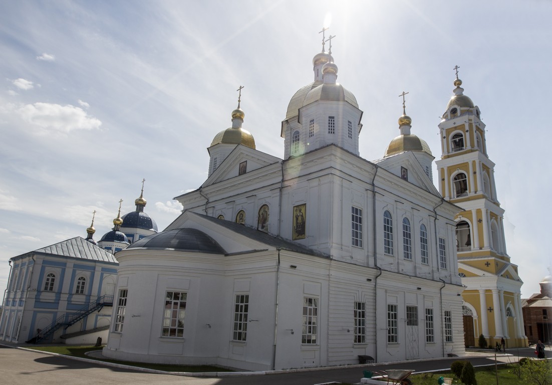 Оранки. Оранский Богородицкий мужской монастырь. Собор Владимирской иконы Божией Матери. фасады