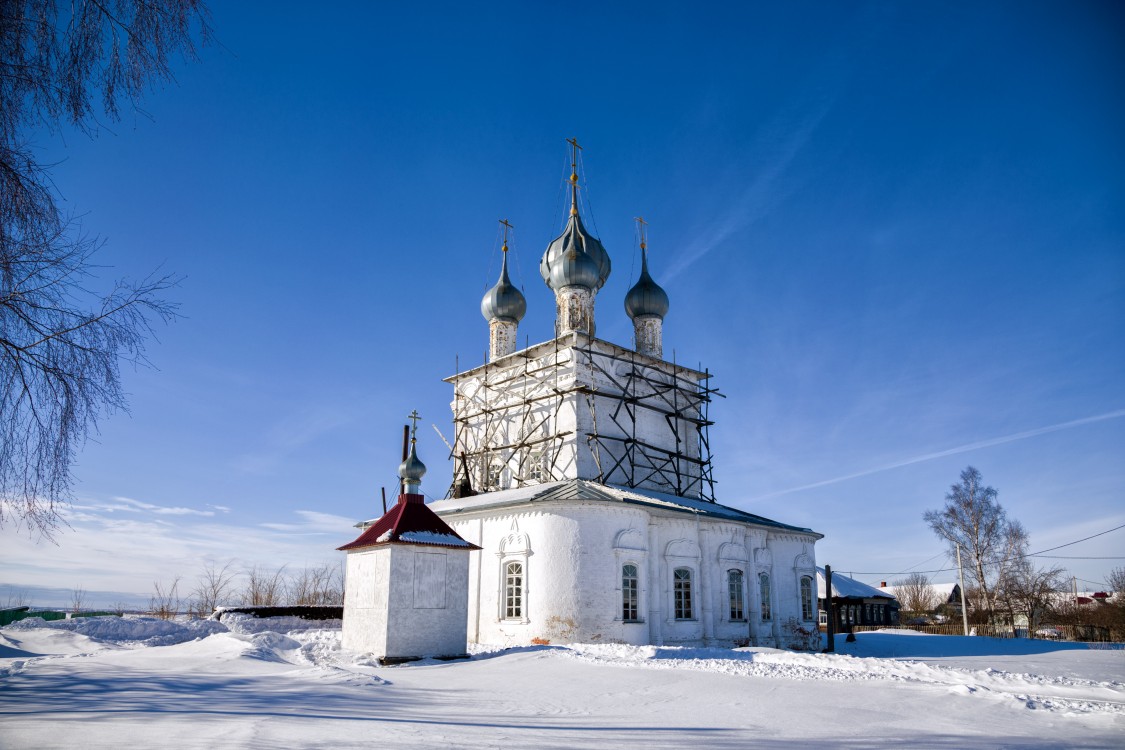 Угодичи. Церковь Николая Чудотворца. фасады