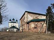 Улома. Храмовый комплекс. Церкви Троицы Живоначальной и Преображения Господня