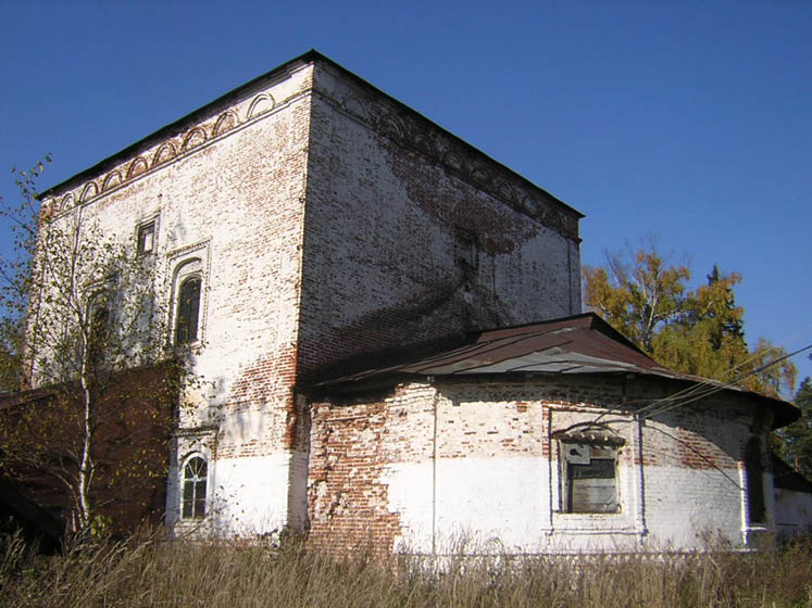 Церковь Спаса Всемилостивого, Улома (Череповецкий район, Вологодская область). фасады, Церковь Спаса Всемилостивого (ныне пекарня)		      