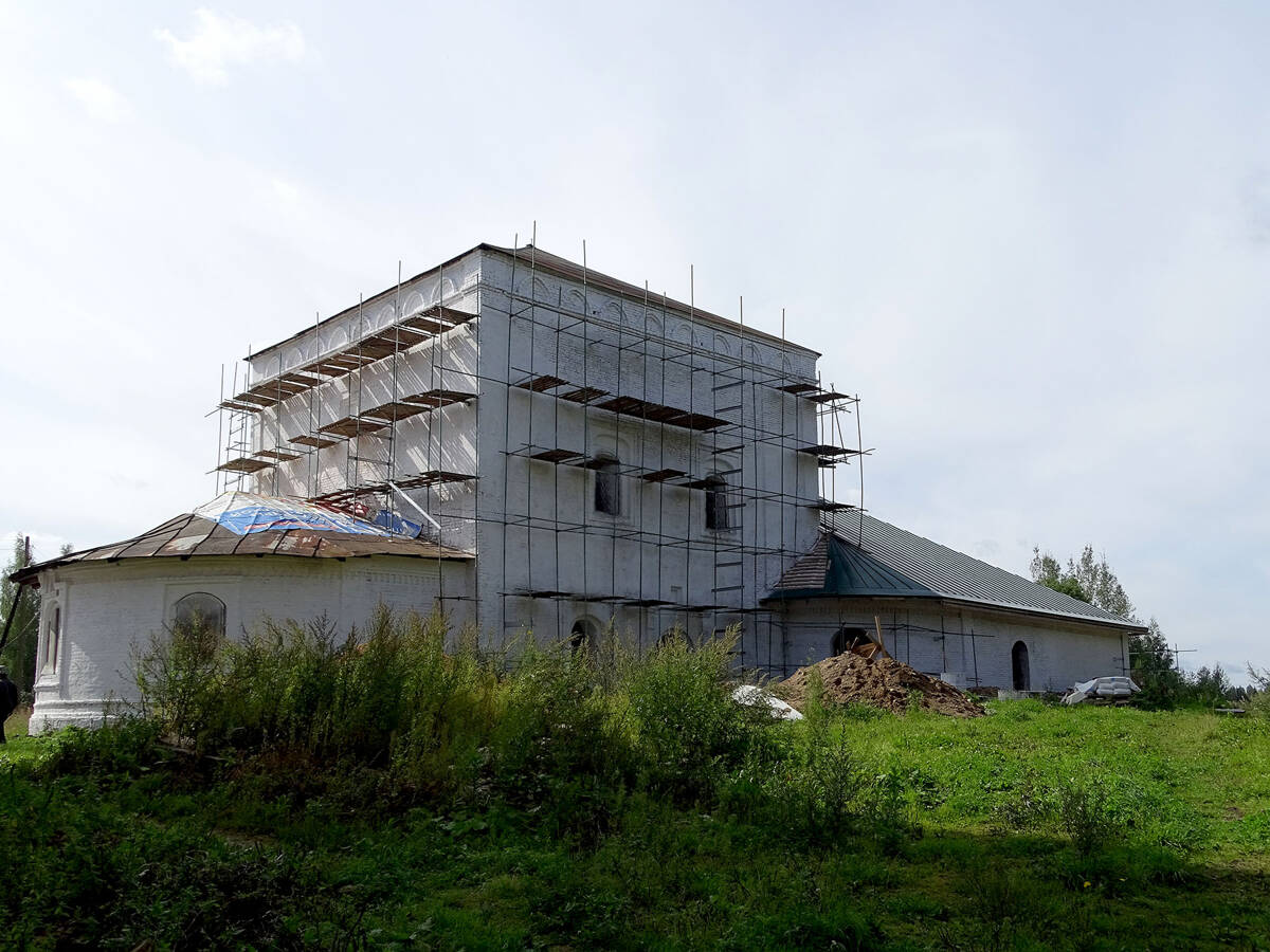 Церковь Спаса Всемилостивого, Улома (Череповецкий район, Вологодская область). фасады