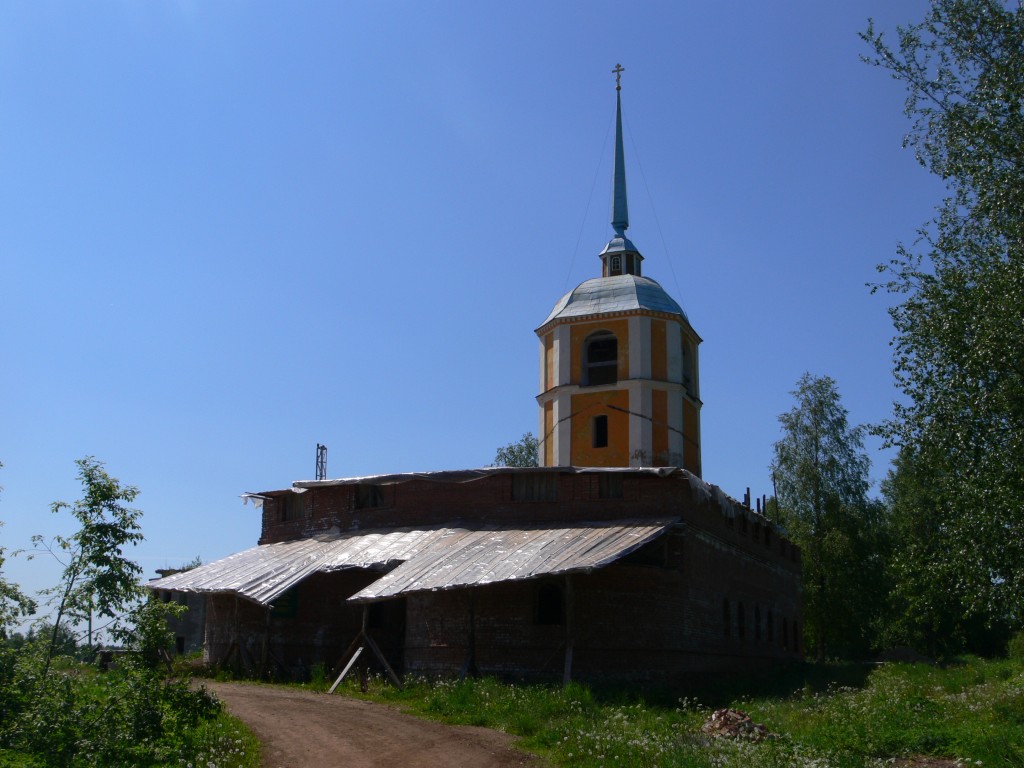 Броневик. Антониево-Дымский Троицкий мужской монастырь. фасады, 2006
